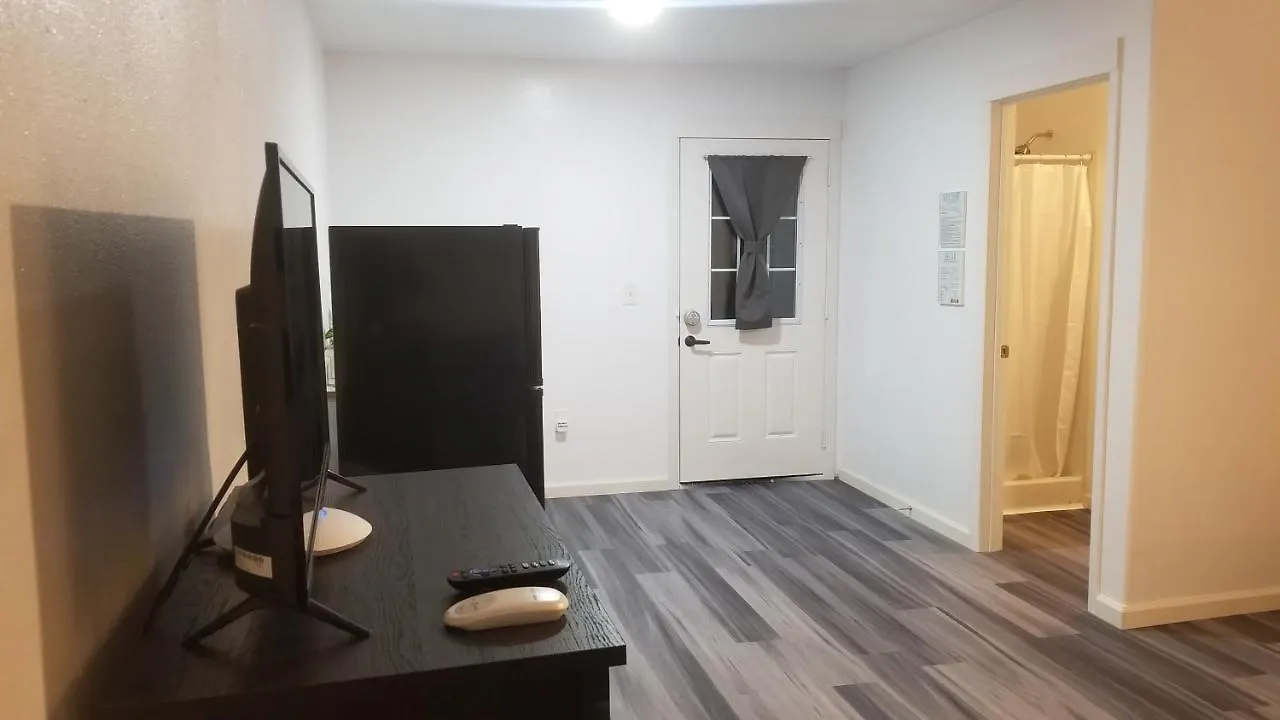 #4 New! Cozy Private Studio! Self Checkin Studio Apt Keaau