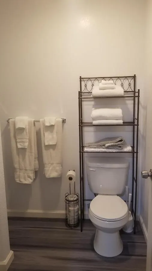 #4 New! Cozy Private Studio! Self Checkin Studio Apt Keaau