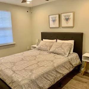  Holiday home House Near Downtown, Golfing And Siesta Key Beaches United States