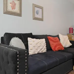  Holiday home Stylish 2 Bedroom Close 2 Dtown, Nas, And Bch United States